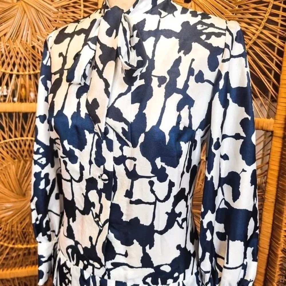 Chic Black and White Women's Blazer